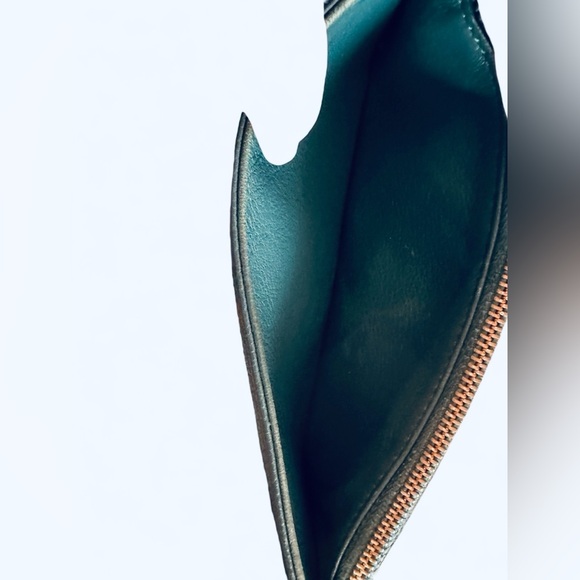 Authentic LOUIS VUITTON Monogram MAHINA Leather Green Wallet organizer With Box - Picture 8 of 10